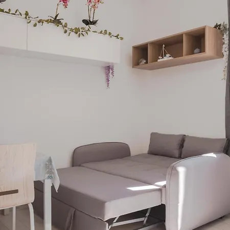 Apartamento Free Wifi & Netflix Roiano Elegant *